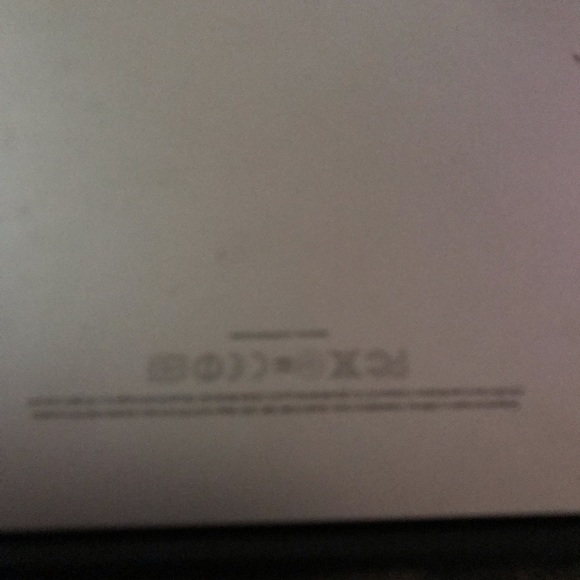 MacBook Air laptop 13 inch screen A1369 - Picture 8 of 8
